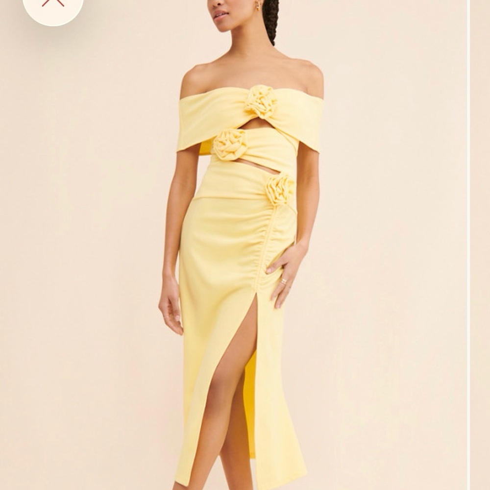 Elliatt 3D flower midi yellow dress